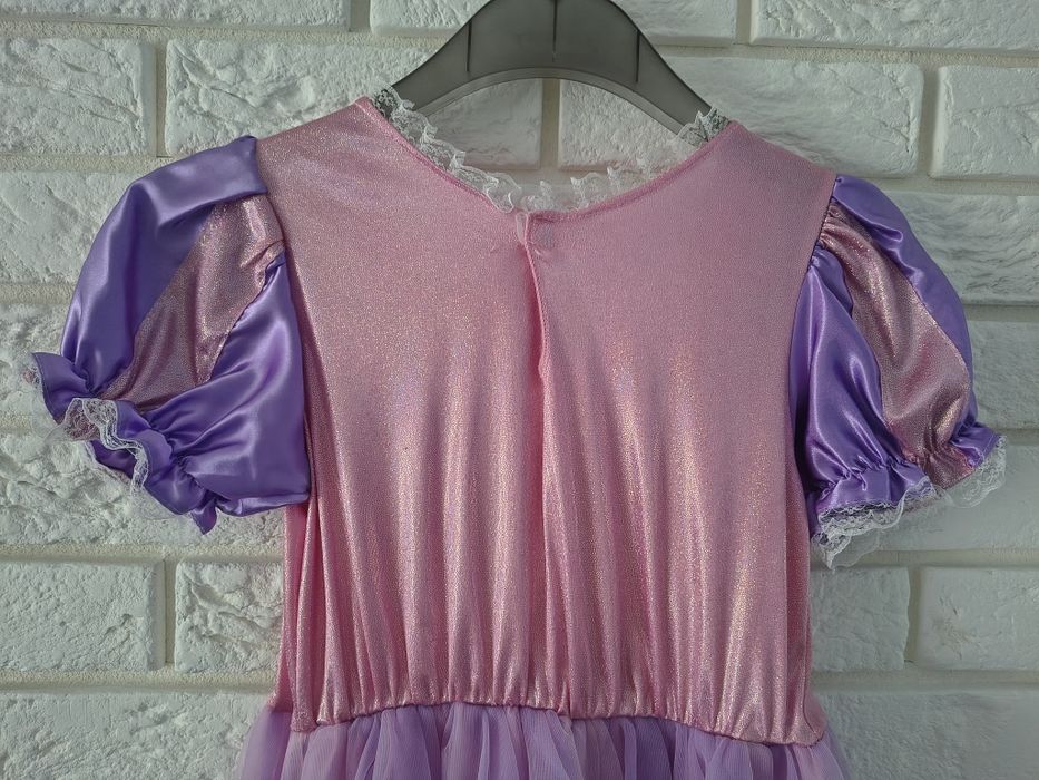 Strój Roszpunki rozm. 128-134 Księżniczki