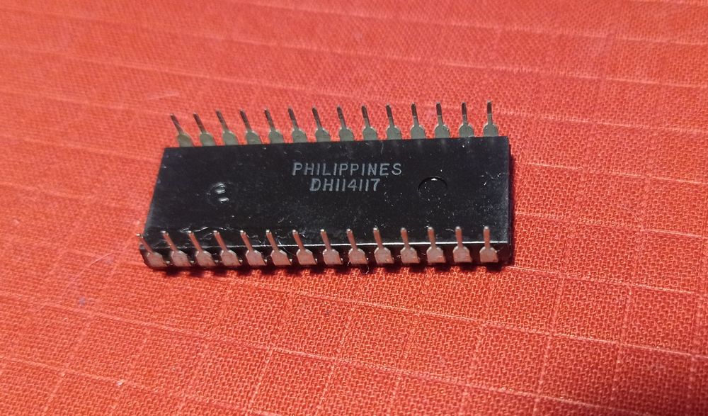 SID chip dzwiekowy 6581 Commodore c64/128 sprawny