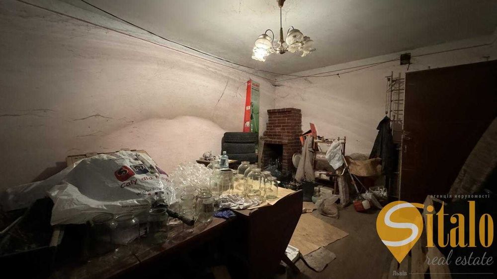 Продаж 2 кімнатної квартири у ближньому центрі Львова, вулиця Чубая