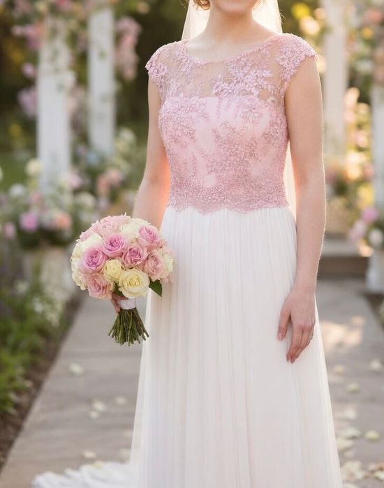 Suknia ślubna 36 szyta na miarę – romantyczna, lekka, stan idealny