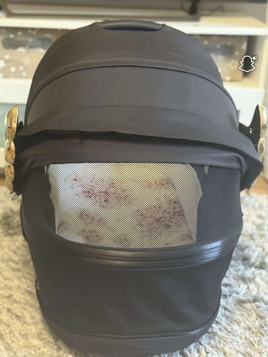 Gondola cybex by Jeremy  Scott  priam 4.0