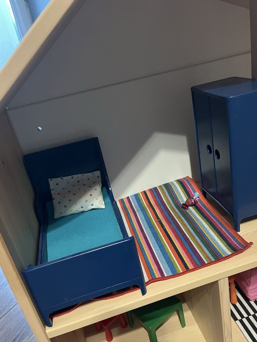 Ikea domek dla lalek, półka ścienna