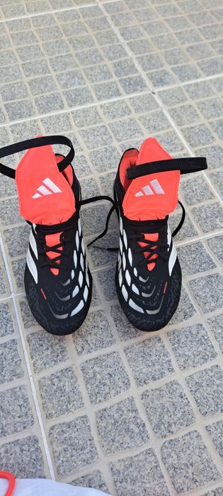 Chuteiras Adidas Predator - tecnologia  Nanostrike+