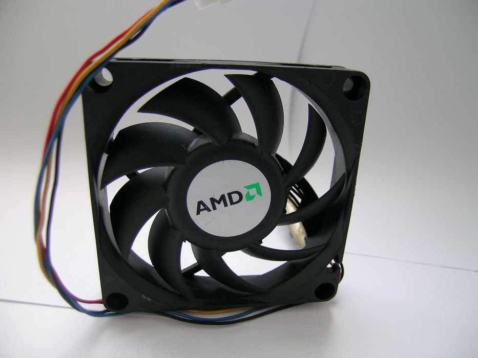 Вентилятор для охлаждения процессора AMD  AFB0712VHB, 4PIN.