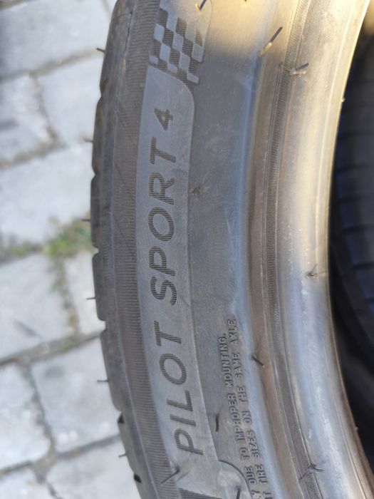 Pneus 255/40r18 Michelin PS4 ocasião
