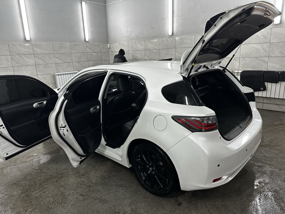 Лексус гибрид ст200