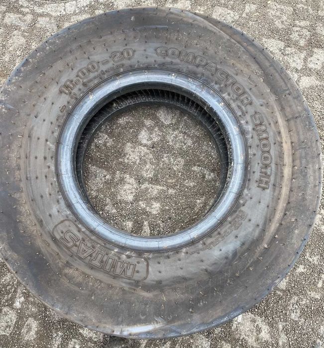 Pneus Cilindro - MITAS Compactor Smooth 11.00-20