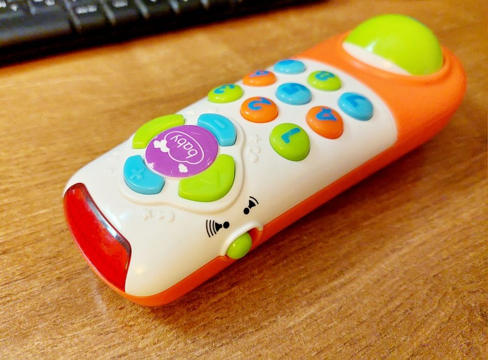 Игрушка Детский Музыкальный Пульт Телевизора, с батарейками.