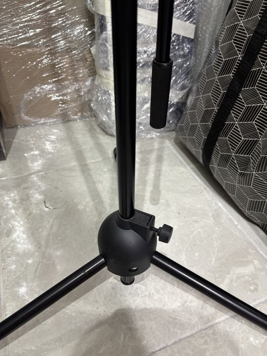 Pedestal microfone