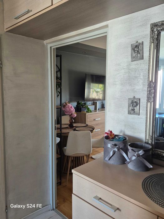 3 pokojowe mieszkanie z balkonem na IV piętrze Mielec ul. Pisarka - Widok 4