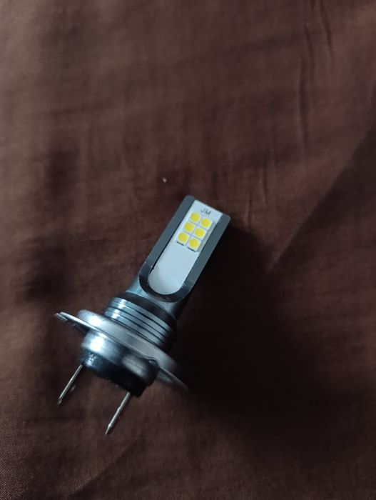 Лед лампочка до авто н7