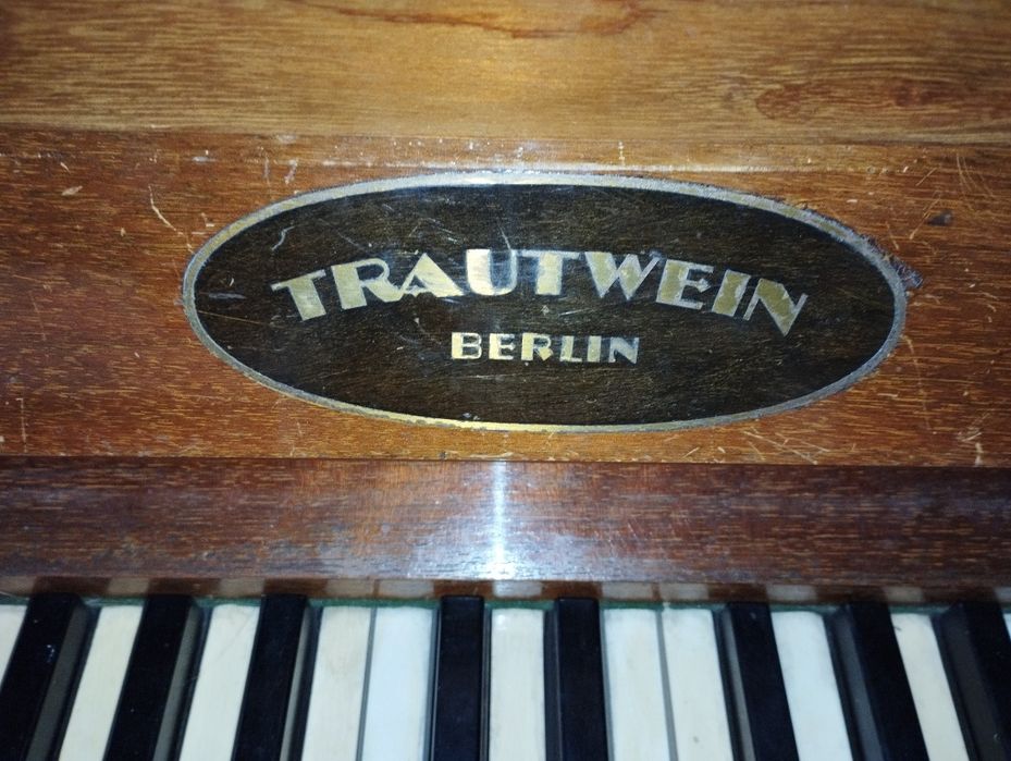 Pianino Trautwein berlin
