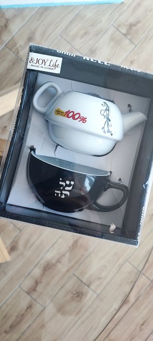 Чайний набір. Заварник, кружка, філіжанка, чайник