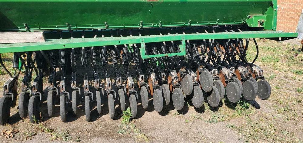 Сівалка зернова John Deere 455 захват 7,6м.