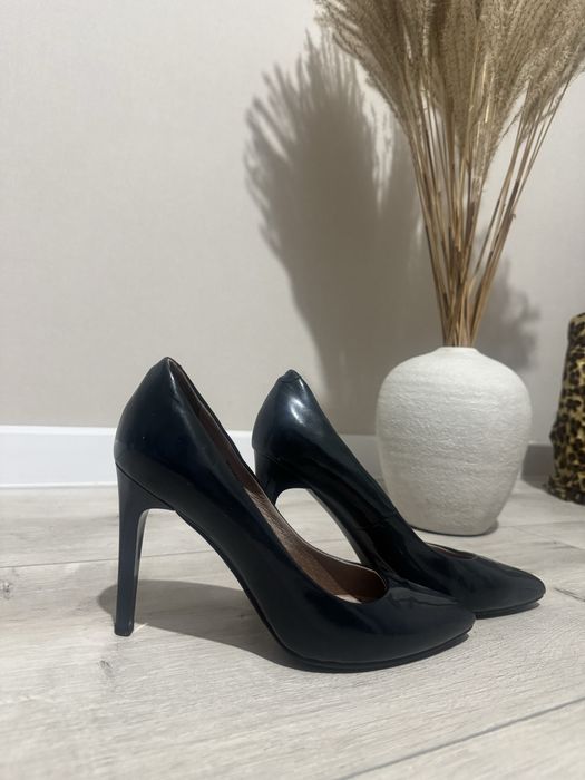 Туфлі лодочки 37 розмір