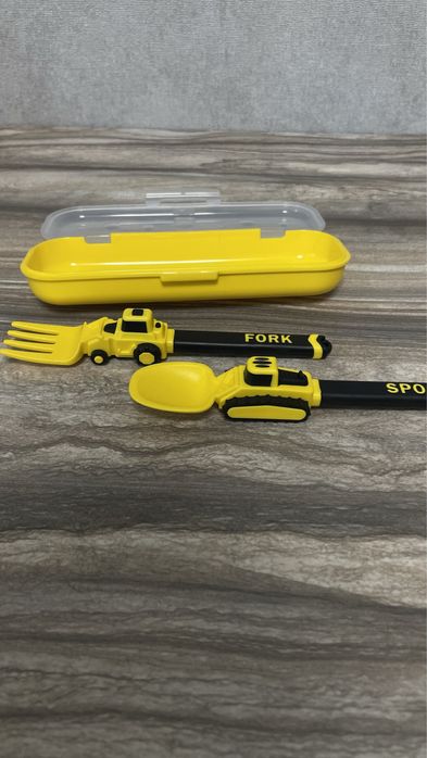 Прибори для годування