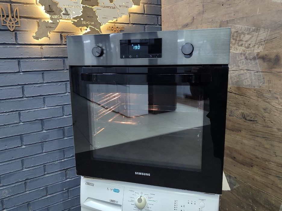 Духова шафа/духовой шкаф Bosch HBA534EB3