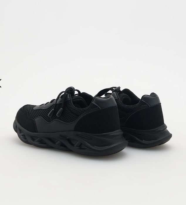 ЗНИЖКА reserved  кросівки кроссовки