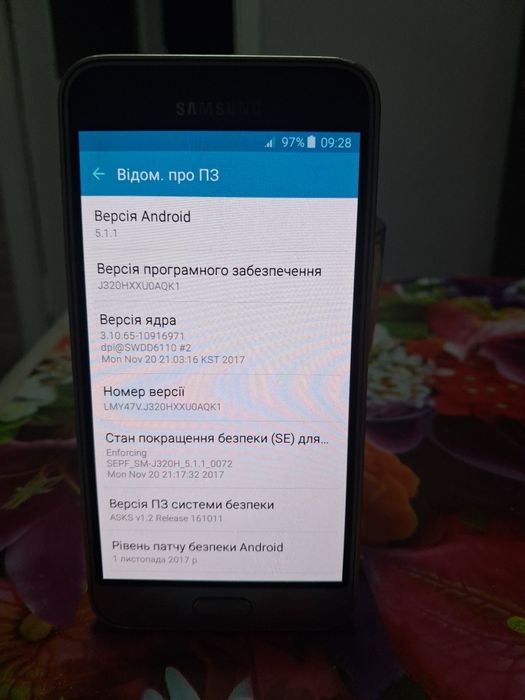 Продається телефон самсунг j3