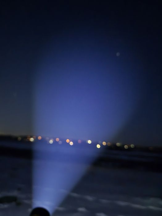 Продам фонарик Kensun.