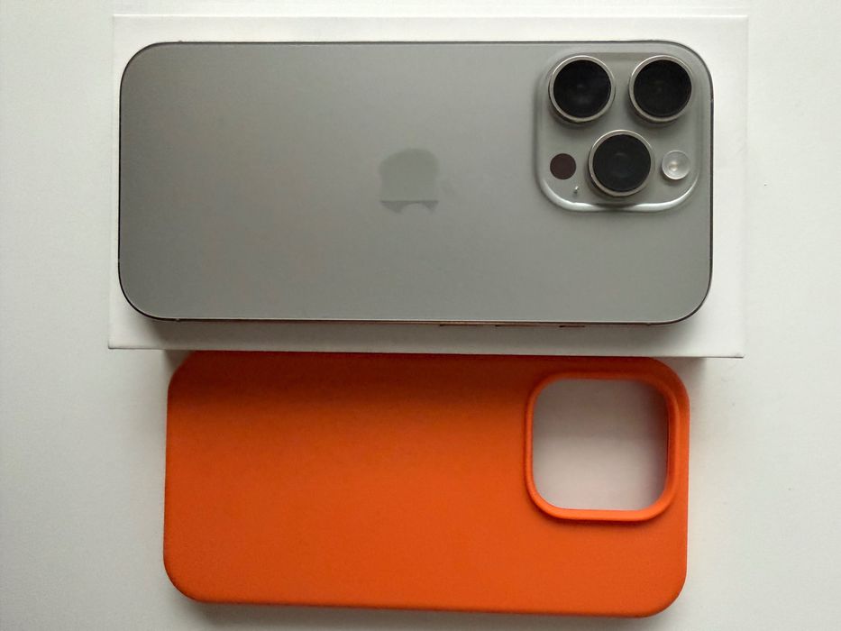 iPhone 16 pro - stan idealny 89% baterii