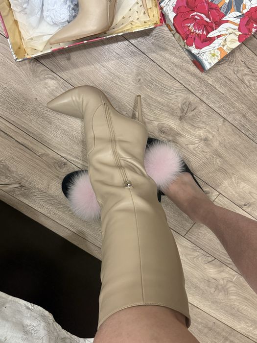 Нові Кожаные  бежевые сапоги mia may купляни за 10т