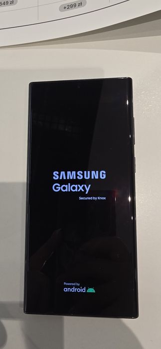 Samsung  Galaxy  22 ultra