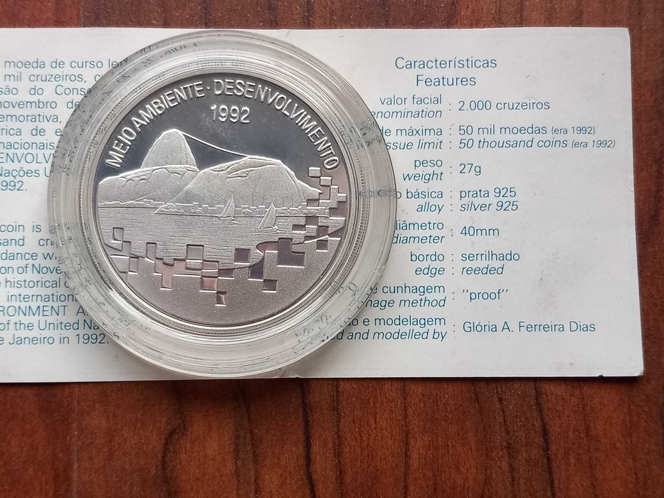 Moeda 2000 Cruzeiros 1992 Brasil