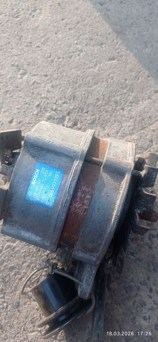 Продам генератор гольф 2  1.6д