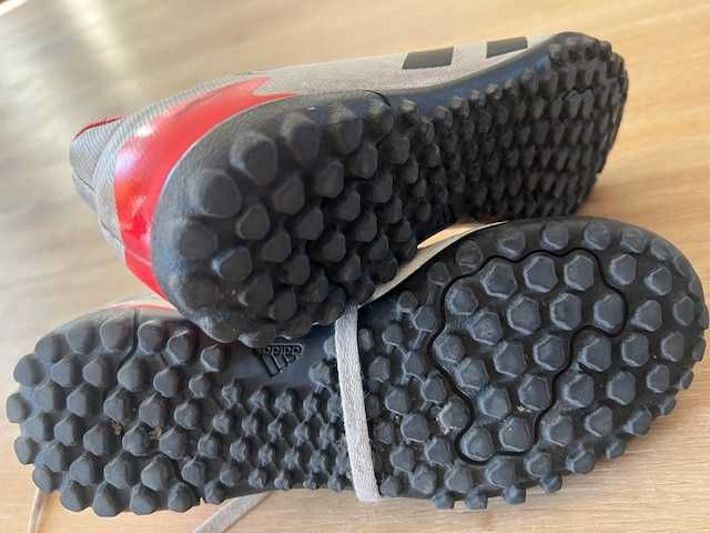 Adidas Predator buty piłkarskie, szutrówki, rozm 33