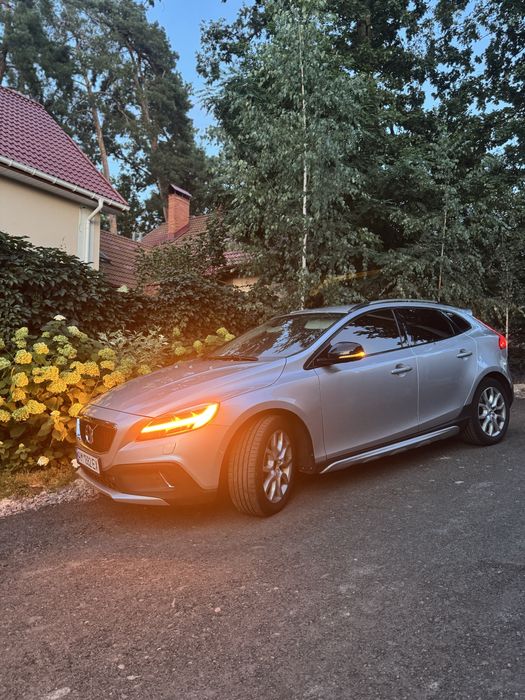 Volvo V40 Cross Country 2017