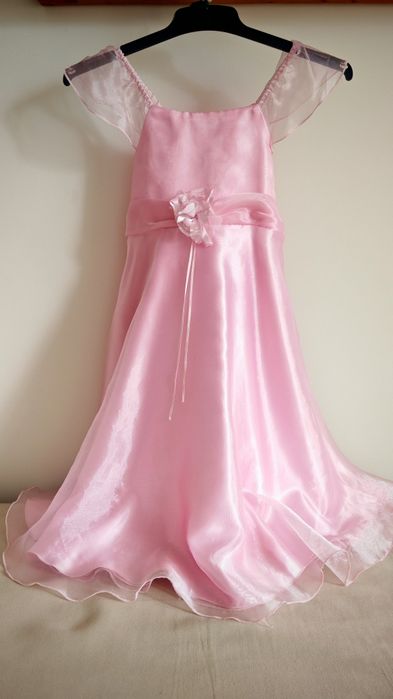 Różowa sukienka z bolerkiem rozmiar 122