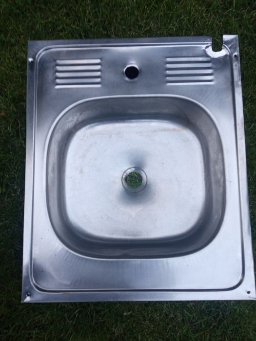 Продам кухонную мойку