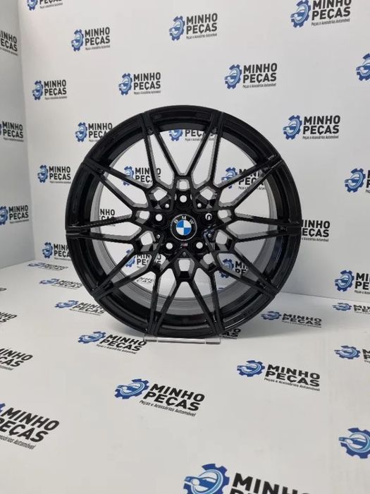 Jantes BMW 826M M4 Competition 2021 em 18 Preto Brilho (5x120)