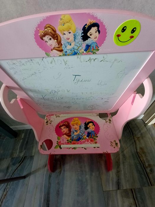 Мольберт дитячий (дошка для малювання)