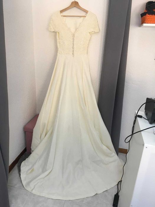 Vestido de noiva botões costas