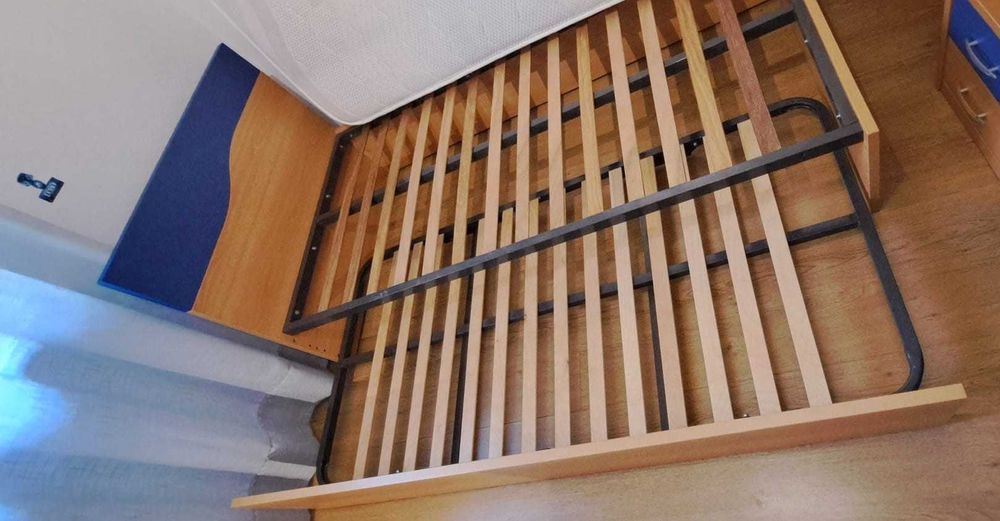 Cama individual 100x200cm com gavetão de cor faia