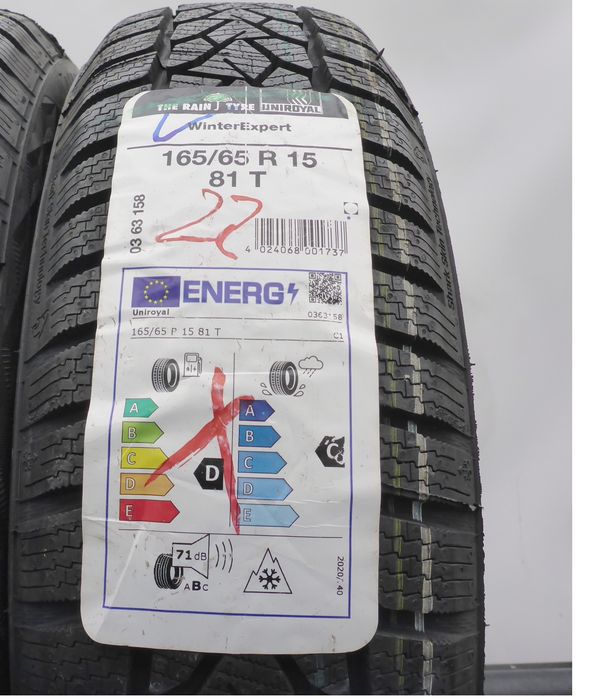 Opony 165/65/15 Uniroyal 165/65R15 81T Zimowe 2022 Nieużywane