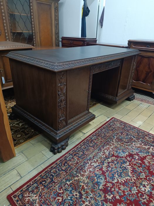 Biurko na lwich łapach antyk dwustronne