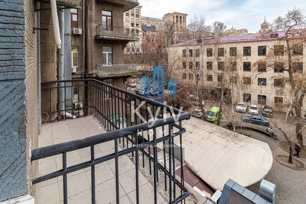 Продаж 2-кімнатної квартири на Хрещатику/ Пасаж/ Шоурум/72 м2/ Київ