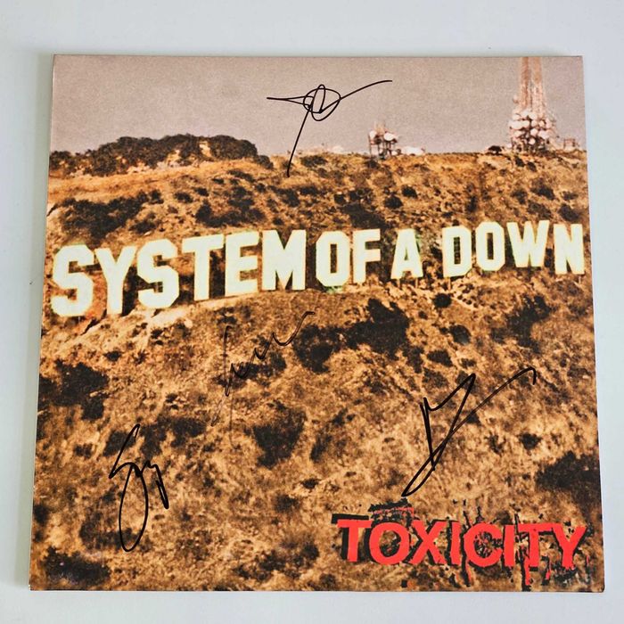 SYSTEM OF A DOWN Toxicty winyl LP ORYGINALNE AUTOGRAFY Warszawa 2026 Serj Tankian