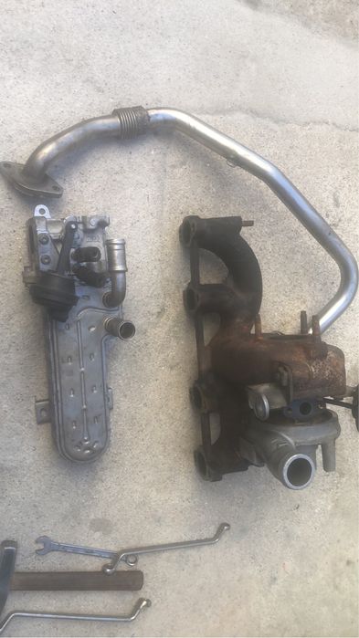 Turbo kkk(1749) pd100/ radiador de egr golf 5 2.0 tdi e tubo de egr