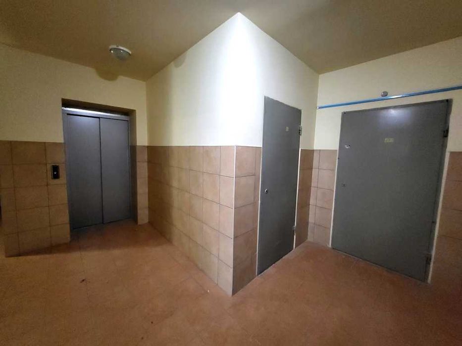 Продажа 2-х к.кв. на этаже кладовка 3,5 кв.м ул. Почтовая д.119, ЖК 1.