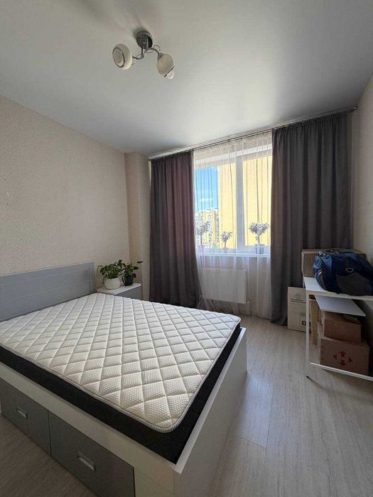 В продажу 2 квартира укомплектована та з ремонтом -  7 Небо, вул. Проїзна