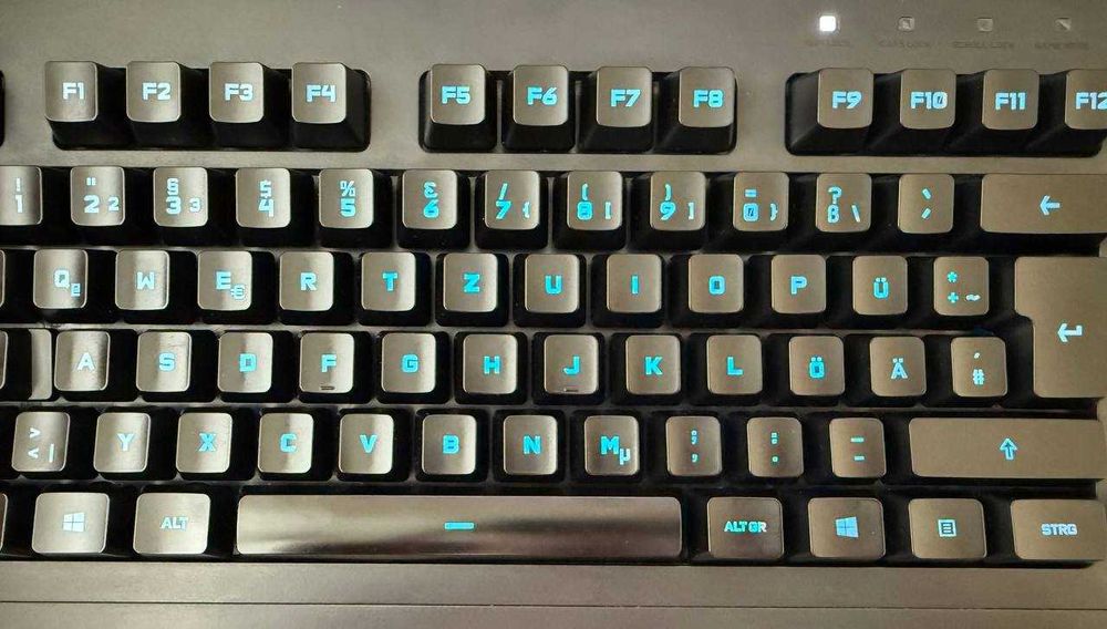 Ігрова клавіатура дротова USB Logitech G213 Prodigy RGB Gaming Y-U0029