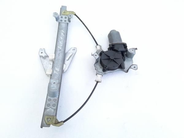 Elevador vidros trás esquerdo NISSAN Primera Sedan (P12)