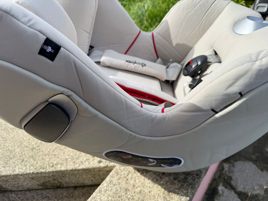 Cadeira Auto Cybex Sirona Ferrari Bege