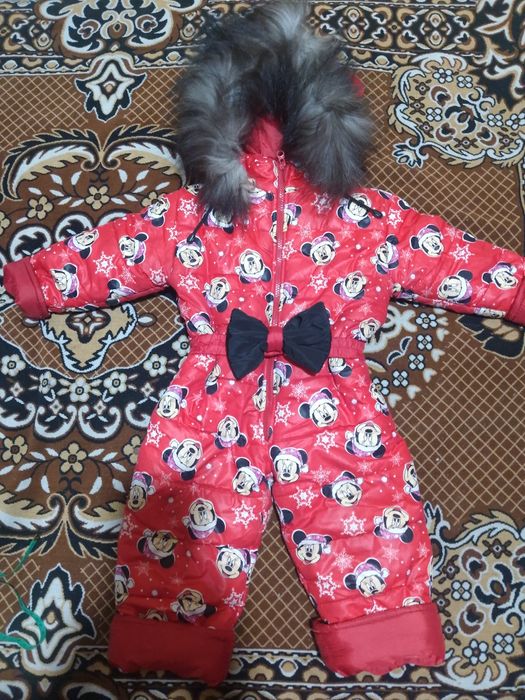 Зимовий комбінезон на 2-3 рочки