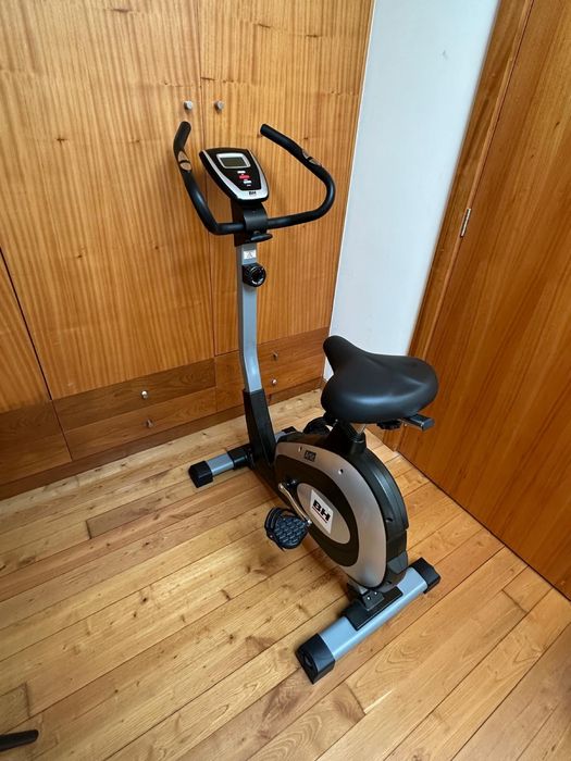 Bicicleta Ergométrica BH Artic-como nova!