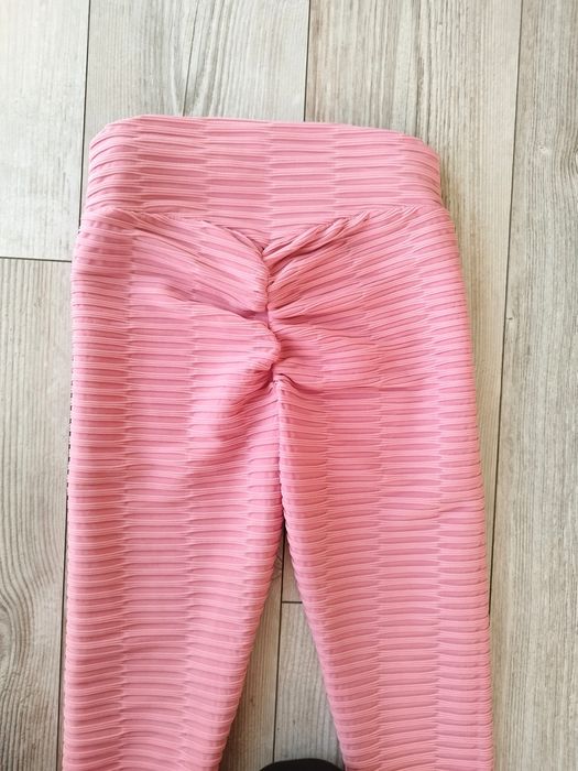 Legginsy S , marszczone na pupie, różowe
